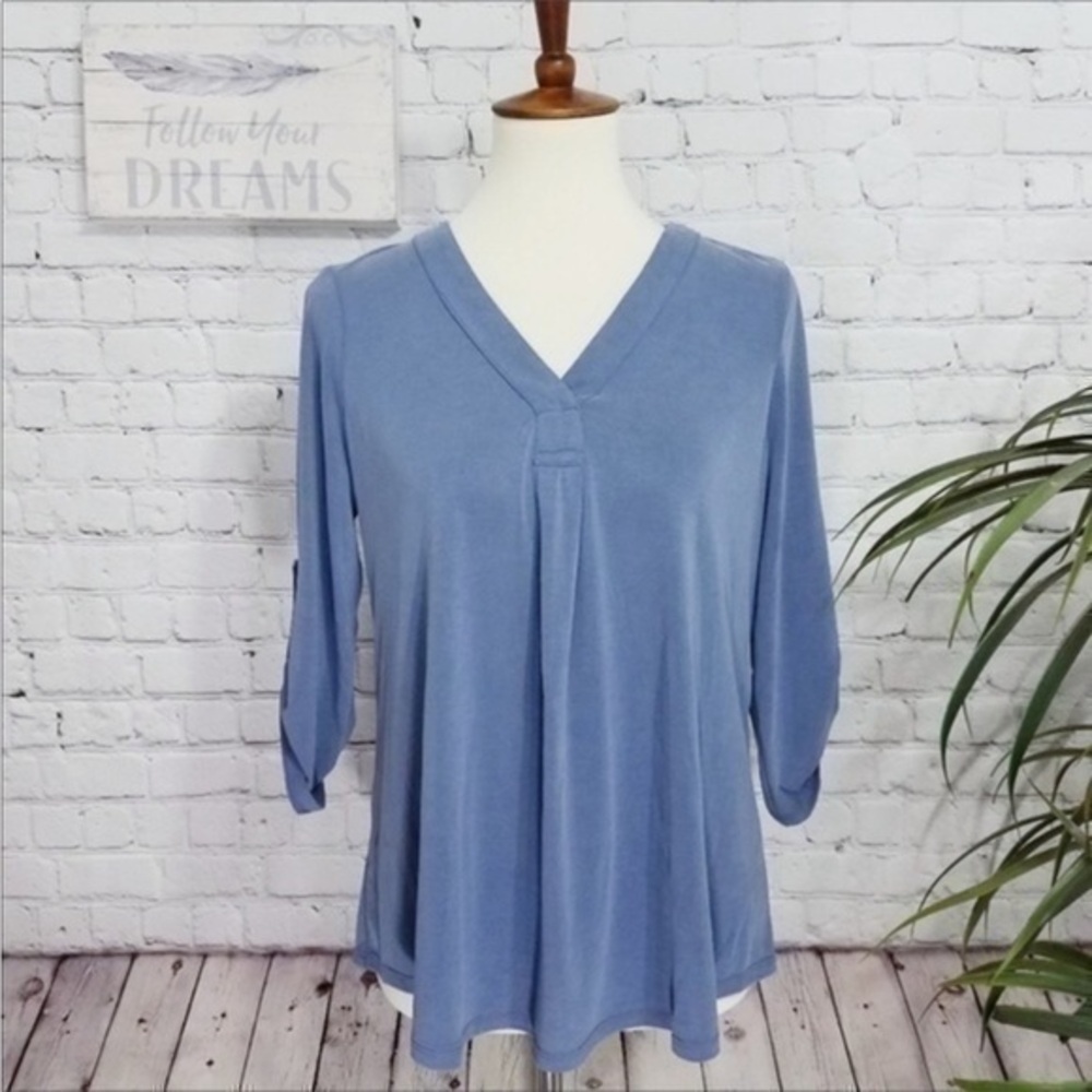 Adrianna Papell Blue 3/4 sleeve top